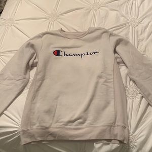 Champion crewneck size XL fits women size M/L